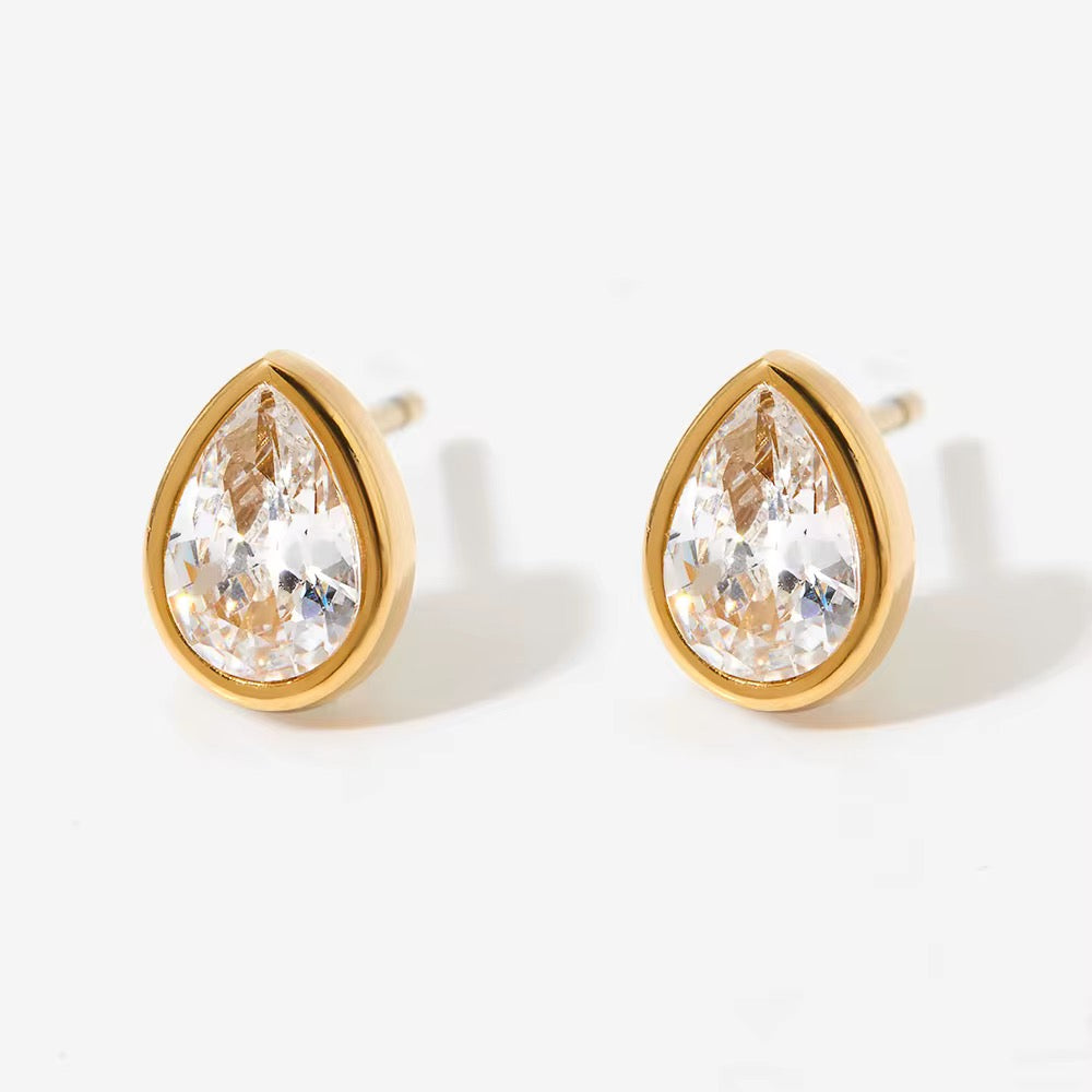 Sera Studs