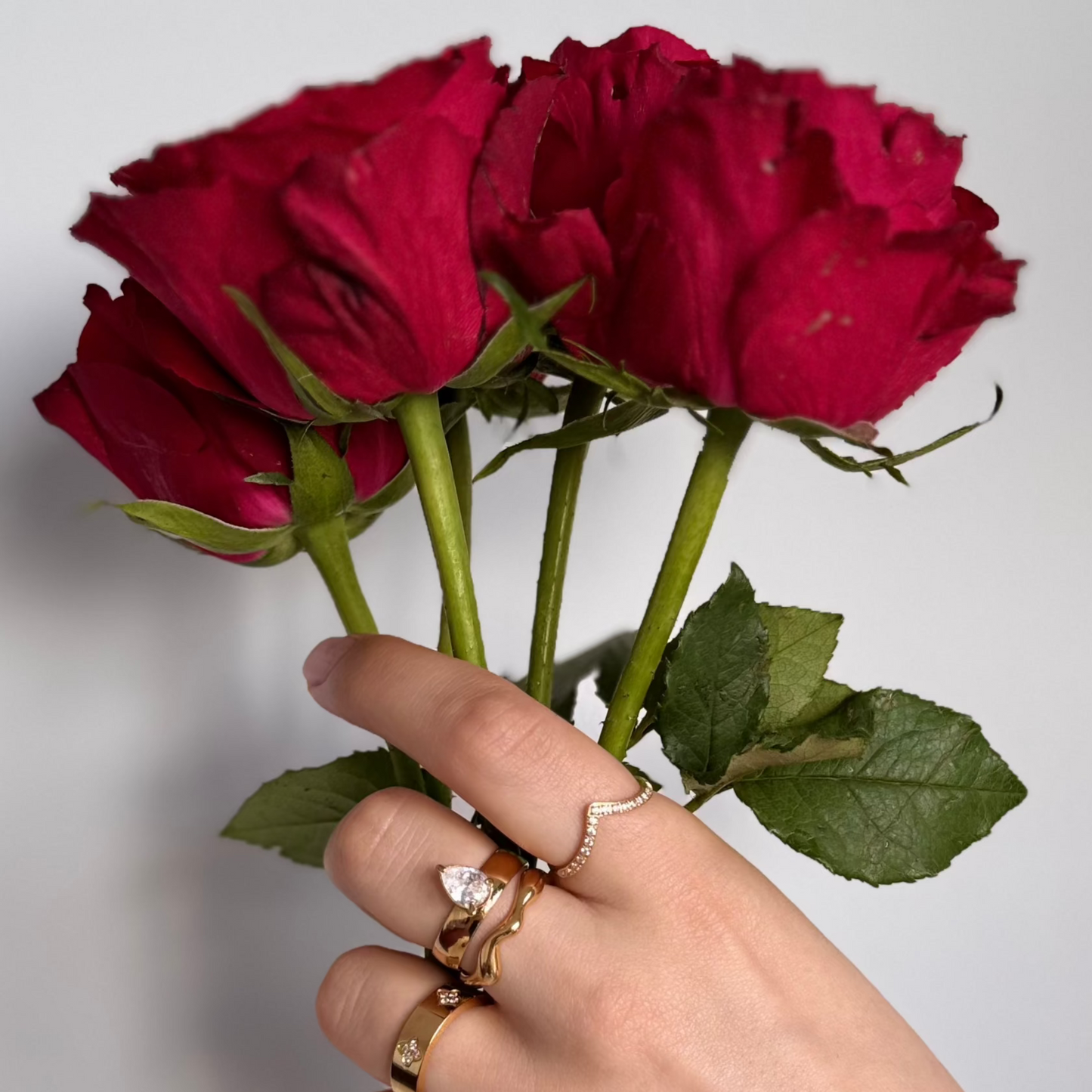 Aira Ring