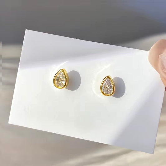 Sera Studs